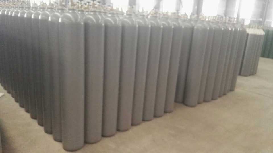 因?yàn)楣I(yè)氣體的泛用性，推廣應(yīng)用很快，使用行業(yè)很廣！